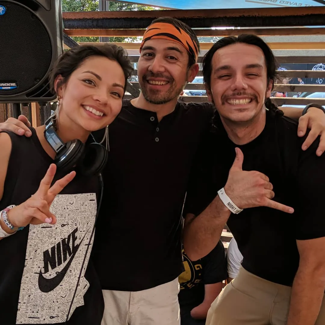 Dayshift my favs. so happy to play tunes on a sweltering Sunday. Y'all need to follow these peeps @sabzi @djsharadawn